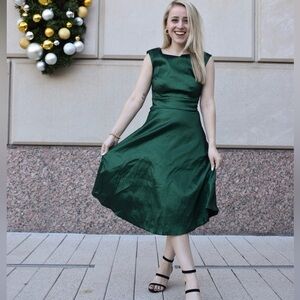ModCloth green holiday dress, size 0